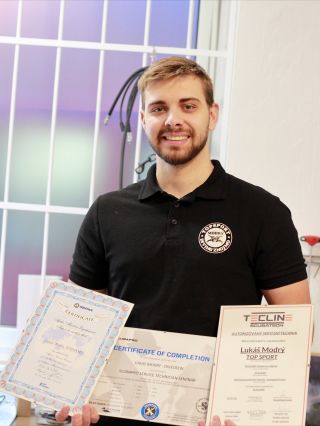 Tvoje automatika si zaslouží trochu péče. Lukáš ji rozmazlí, vyčistí a pošle zpět do akce. Ty mezitím klidně plánuj další...